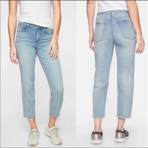 Athleta Sculptek Straight Leg Gray Cropped